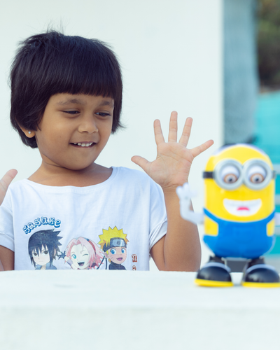 Dancing Minion – Shake, Dance & Spread Smiles!
